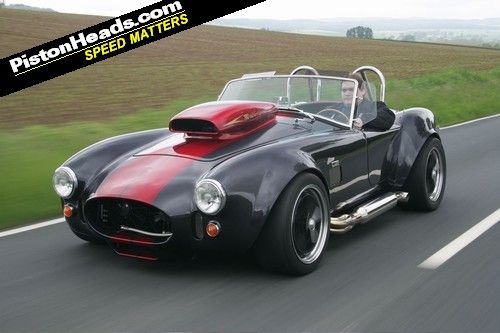 Looking just like an AC Cobra 427 at a cursory glance the Weineck Cobra is 