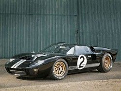 GT40 race car in '66 Le Mans colours